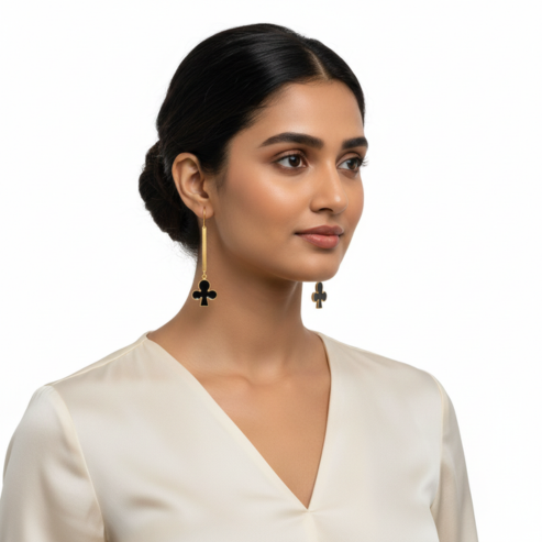 La Diamantes | Noir Clover Drop Earrings