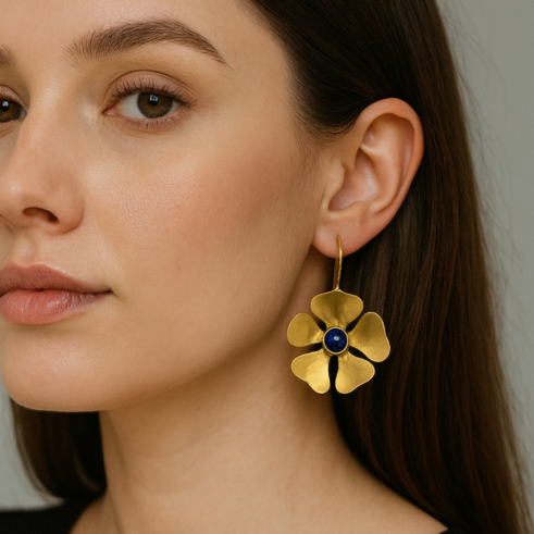 La Diamantes | Lapis Bloom Charm Earrings