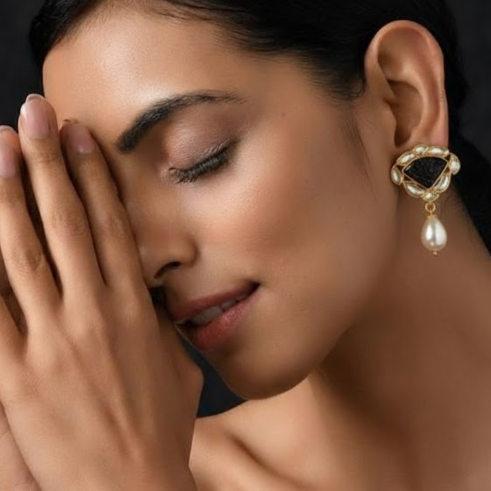 La Diamantes | Black Onyx Carved Drops with Zircon Halo & Pearl Accent