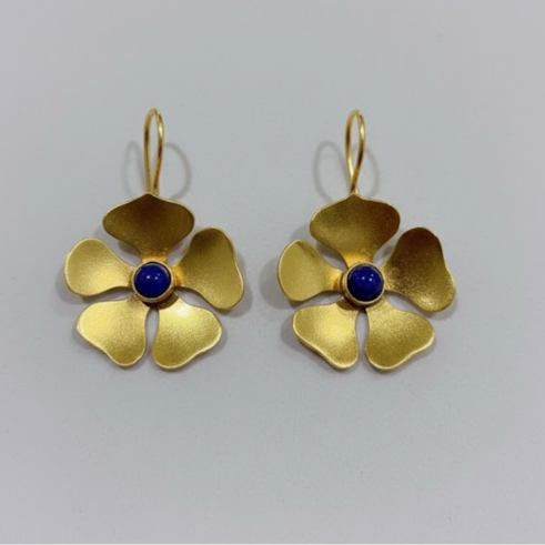 La Diamantes | Lapis Bloom Charm Earrings