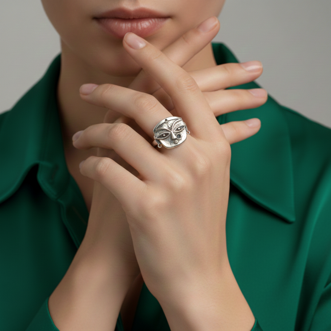 La Diamantes | Divine Mask Handcrafted Silver Ring