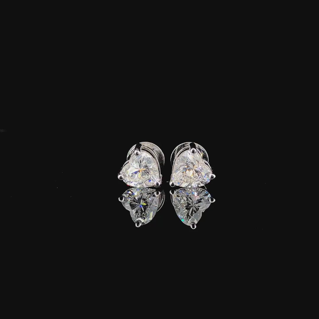 La DiaMantés | Celeste Heart Shape Diamond Studs